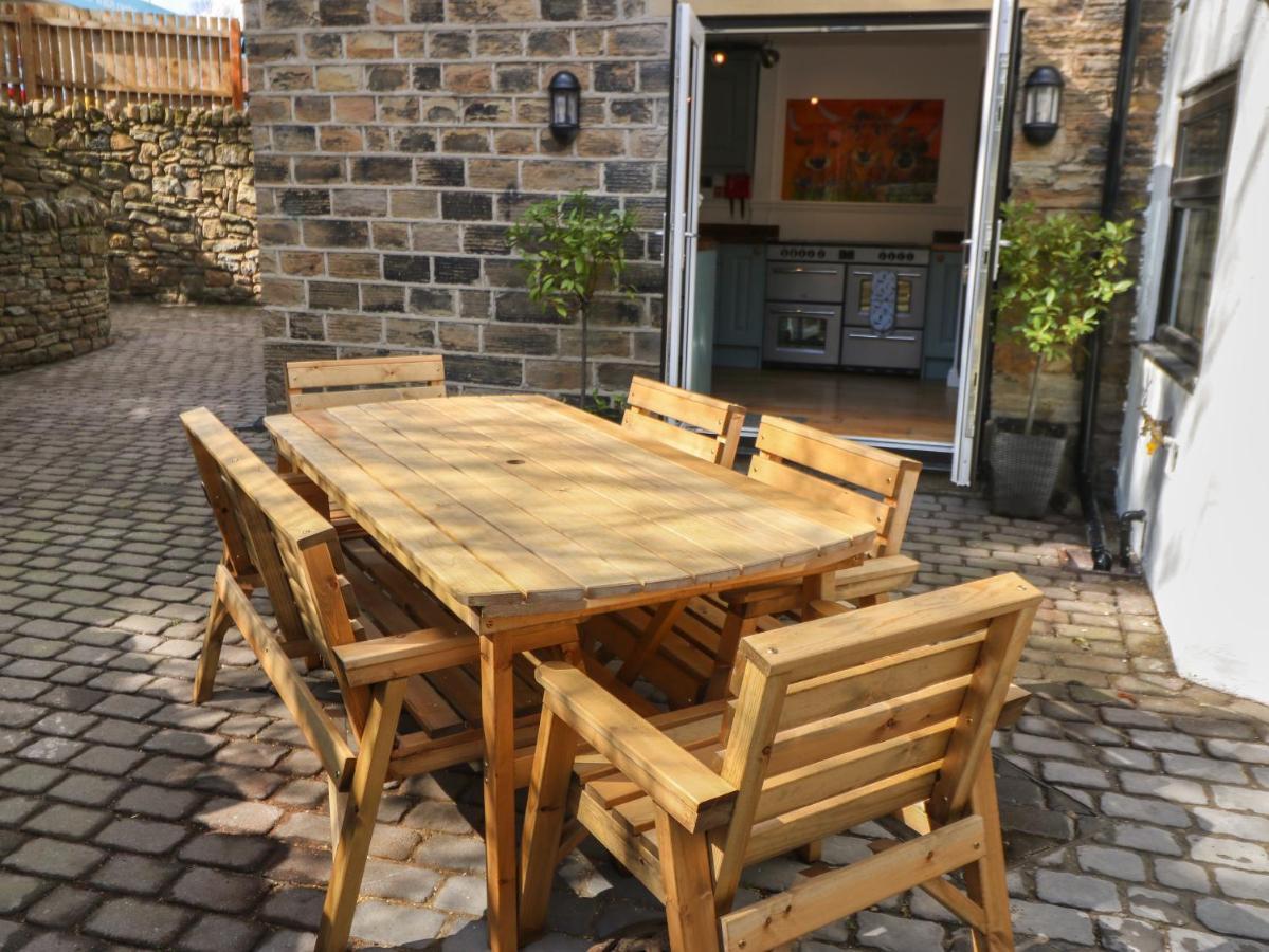 The Cottage Barnsley Exterior photo